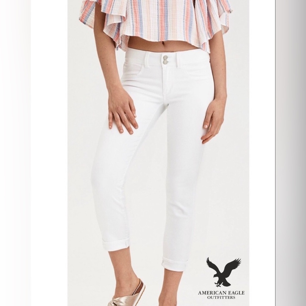 American Eagle, Size 6, Artist Crop Women’s Raw Hem, White